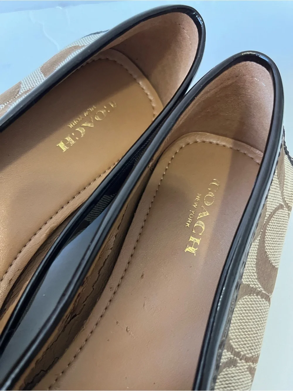 Coach fortunata Brown Signature Canvas logo Gold driving Loafers size 7.5B